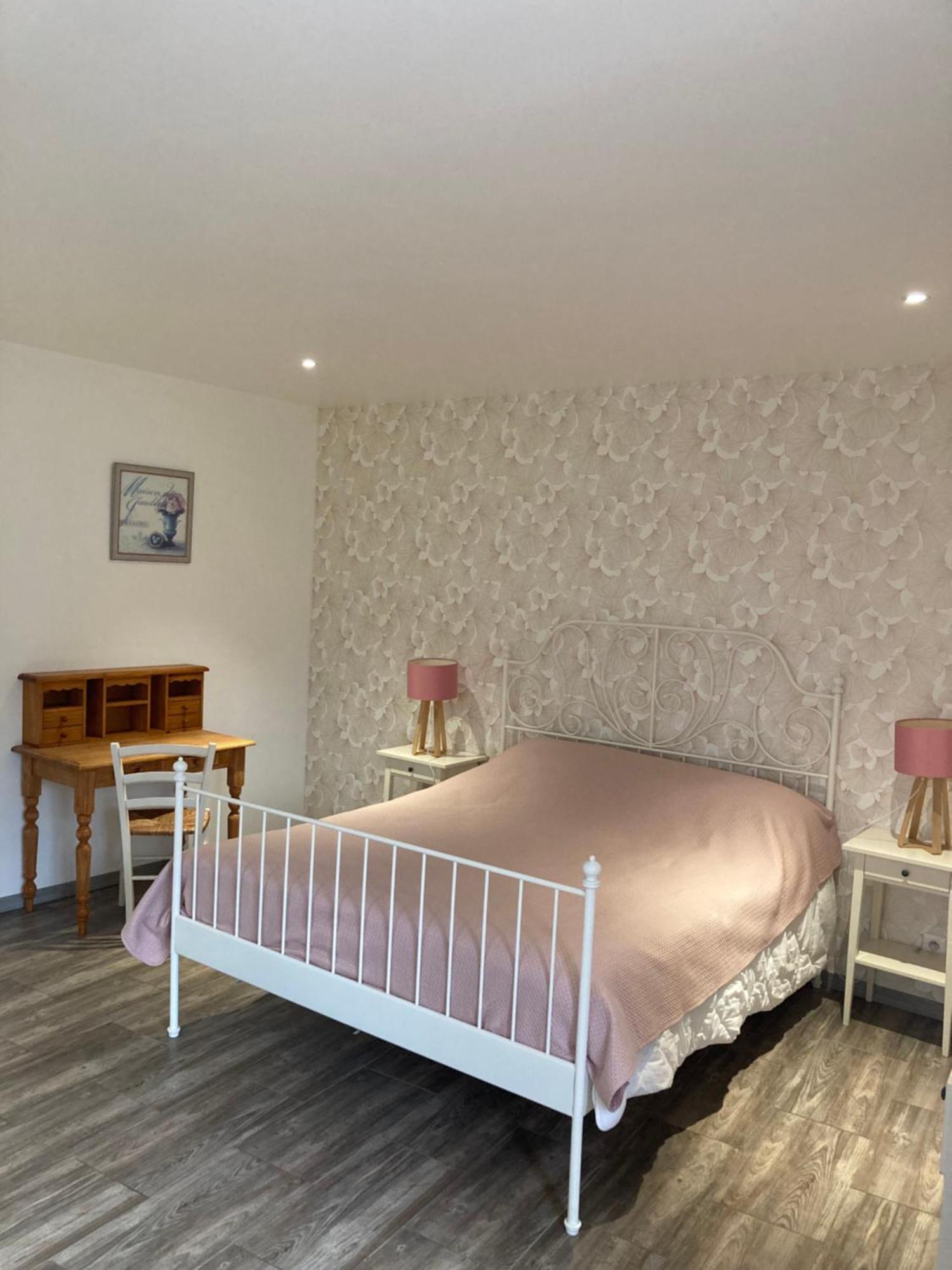 L'Oreade Amfreville-sur-Iton Екстер'єр фото