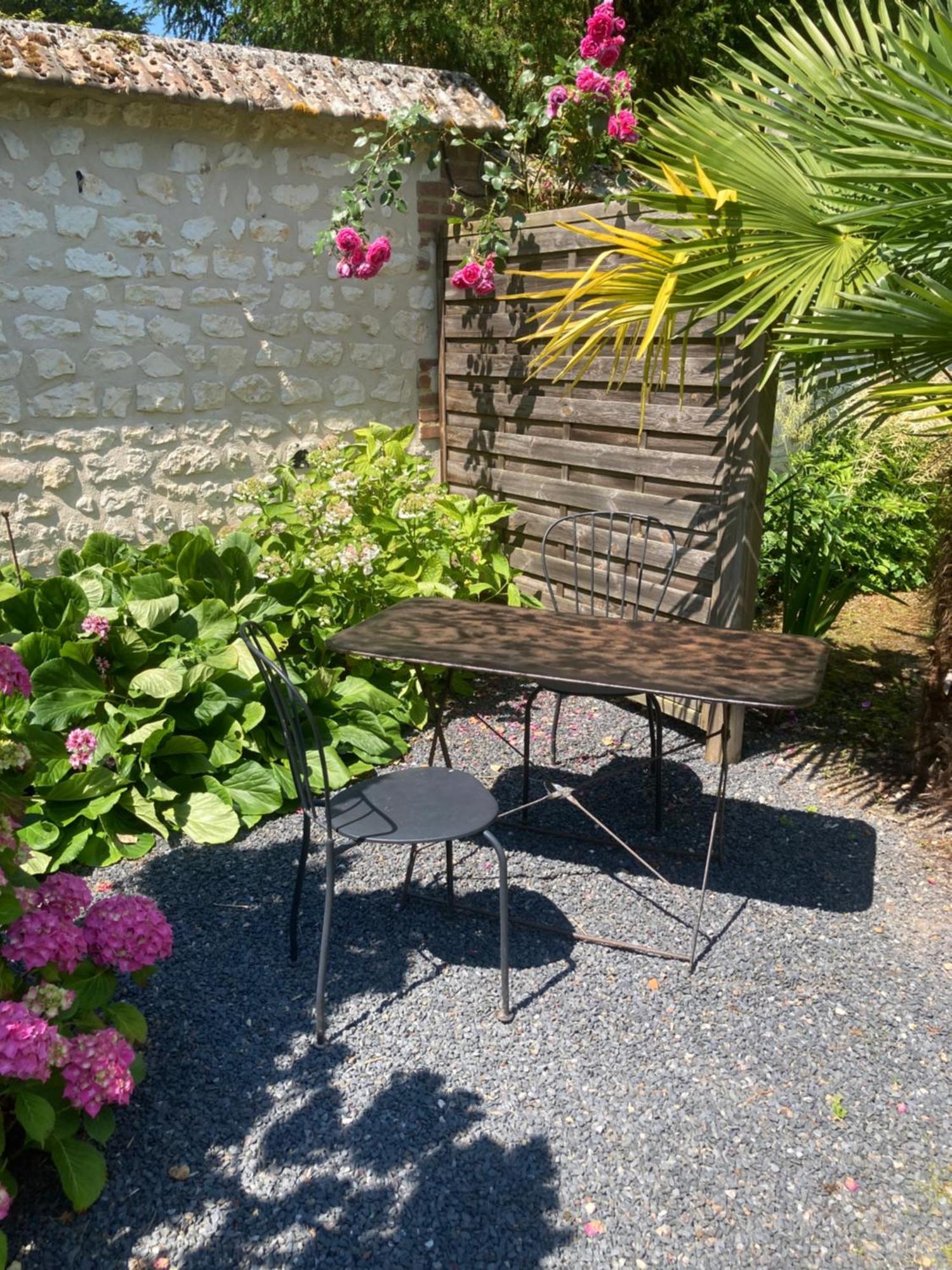 L'Oreade Amfreville-sur-Iton Екстер'єр фото